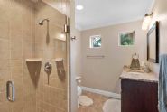 Carter residence in Pensacola by Acorn Fine Homes - Thumb Pic 17
