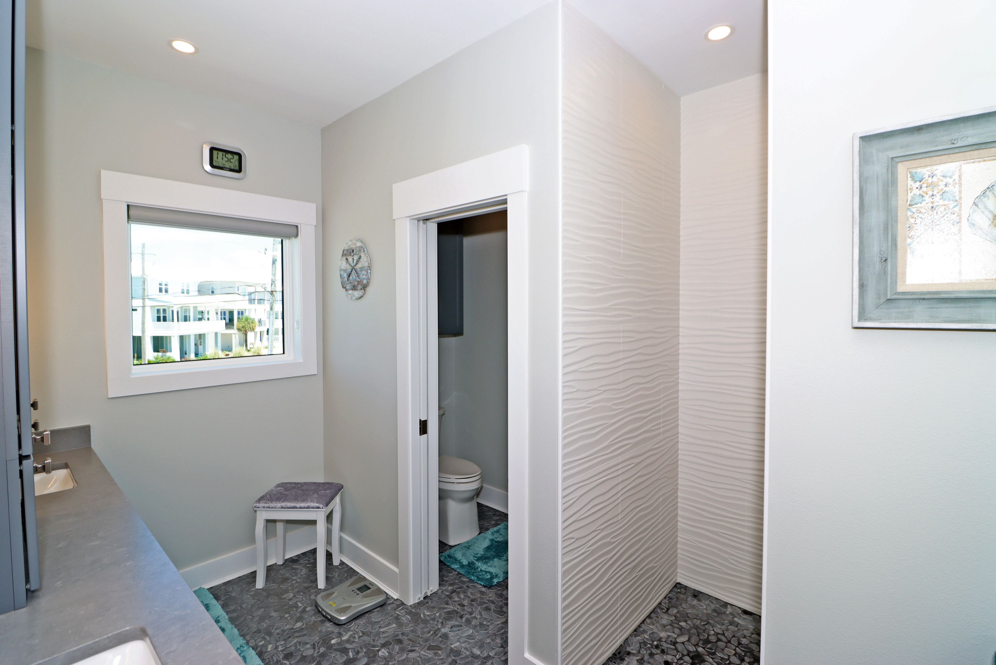 Neff modern coastal piling home on Navarre Beach