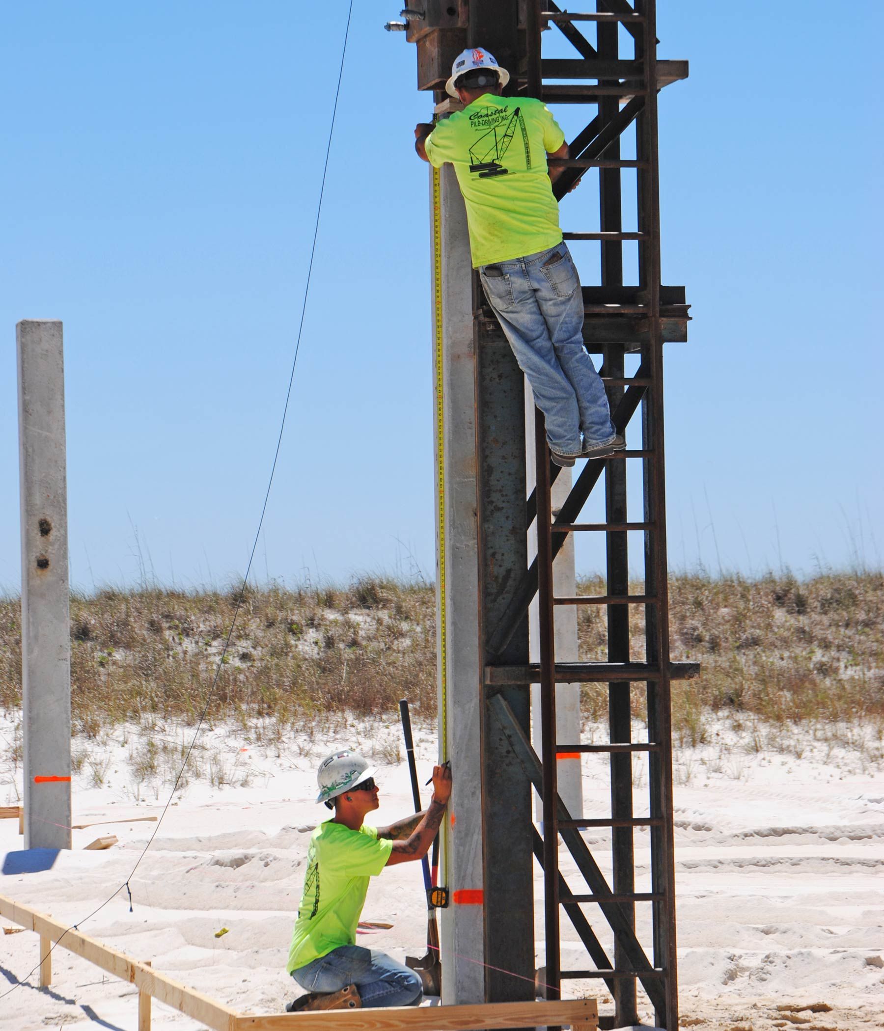 Antinnes piling home on Navarre Beach by Acorn Fine Homes